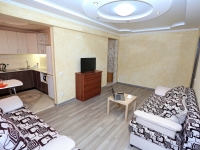 2-комнатная квартира посуточно Омск, Мира, 38г: Фотография 10