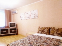 2-комнатная квартира посуточно Самара, Вольская, 77: Фотография 2