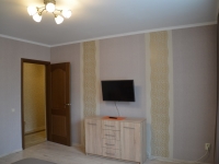2-комнатная квартира посуточно Калининград, багратиона, 138: Фотография 7