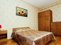 3-комнатная квартира посуточно Краснодар, Красная, 17: Фотография 2