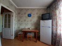1-комнатная квартира посуточно Омск, улица 70 лет Октября, 22: Фотография 4