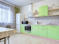 2-комнатная квартира посуточно Тюмень, Минская, 67: Фотография 8