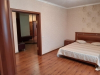 2-комнатная квартира посуточно Екатеринбург, Бажова, 185: Фотография 6