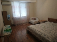 1-комнатная квартира посуточно Севастополь, пр. Античный, 66: Фотография 8
