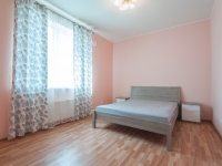 2-комнатная квартира посуточно Владивосток, Набережная , 5В: Фотография 2
