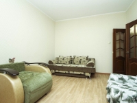 2-комнатная квартира посуточно Сургут, Мелик-Карамова, 43: Фотография 2