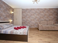 1-комнатная квартира посуточно Омск, проспект Мира, 6: Фотография 2