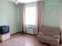 1-комнатная квартира посуточно Улан-Удэ, Сахьяновой, 23б: Фотография 2
