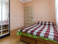 2-комнатная квартира посуточно Курск, Перекальского, 11: Фотография 2