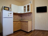 1-комнатная квартира посуточно Челябинск, Молодогвардейцев, 76: Фотография 3