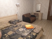2-комнатная квартира посуточно Нижний Тагил, Октябрьской революции , 36: Фотография 8