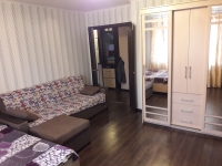 1-комнатная квартира посуточно Брянск, улица Евдокимова, 8: Фотография 2