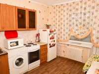 2-комнатная квартира посуточно Екатеринбург, Начдива Онуфриева, 58: Фотография 6