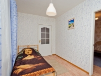 2-комнатная квартира посуточно Екатеринбург, Сибирский тракт, 22: Фотография 3