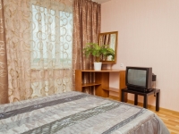 2-комнатная квартира посуточно Екатеринбург, Московская , 58: Фотография 3