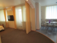 1-комнатная квартира посуточно Екатеринбург, Билимбаевская, 5: Фотография 3