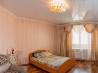 2-комнатная квартира посуточно Екатеринбург, Сурикова, 4: Фотография 3