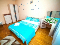 2-комнатная квартира посуточно Минск, Ул. Толбухина, 8: Фотография 2