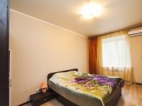 2-комнатная квартира посуточно Екатеринбург, Большакова, 107: Фотография 3