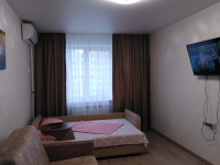 1-комнатная квартира посуточно Волгоград, ул. 8-й Воздушной Армии, 15а: Фотография 2