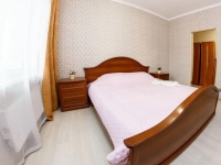2-комнатная квартира посуточно Барнаул, Проспект Ленина , 151: Фотография 4