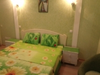 2-комнатная квартира посуточно Севастополь, Сенявина , 2: Фотография 9