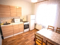 1-комнатная квартира посуточно Челябинск, Челябинск. ул Котина , 21: Фотография 3