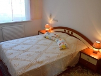 2-комнатная квартира посуточно Омск, 70 лет Октября, 12: Фотография 2