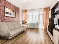 1-комнатная квартира посуточно Екатеринбург, Челюскинцев , 23: Фотография 3