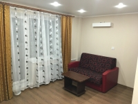 2-комнатная квартира посуточно Магнитогорск, Вознесенская, 11: Фотография 4