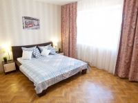 3-комнатная квартира посуточно Красноярск, Алексеева, 89: Фотография 2