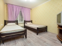 2-комнатная квартира посуточно Тольятти, Приморский бульвар, 46: Фотография 2