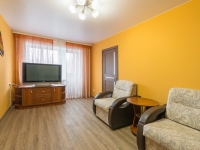 2-комнатная квартира посуточно Тюмень, Киевская, 60: Фотография 2