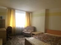 1-комнатная квартира посуточно Уфа, Менделеева, 199: Фотография 4