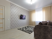 2-комнатная квартира посуточно Астрахань, ул. Савушкина, 6и: Фотография 3