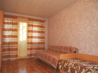 1-комнатная квартира посуточно Челябинск, Комсомольский проспект , 42: Фотография 6