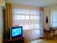 1-комнатная квартира посуточно Тольятти, улица Тополиная, 2: Фотография 6