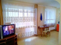 1-комнатная квартира посуточно Тольятти, улица Тополиная, 2: Фотография 7
