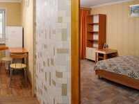 2-комнатная квартира посуточно Новосибирск, Добролюбова, 24: Фотография 8