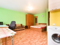 1-комнатная квартира посуточно Екатеринбург, Челюскинцев, 25: Фотография 2
