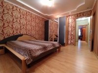 2-комнатная квартира посуточно Тюмень, Николая Семенова, 33к1: Фотография 17