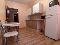 1-комнатная квартира посуточно Тюмень, Грибоедова, 13к1: Фотография 9