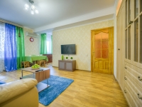 3-комнатная квартира посуточно Челябинск, улица Тимирязева , 25: Фотография 11