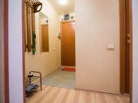 2-комнатная квартира посуточно Челябинск, улица Воровского , 7: Фотография 19