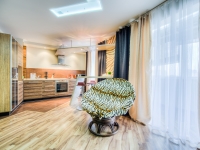 2-комнатная квартира посуточно Челябинск, улица Сони Кривой , 26: Фотография 12