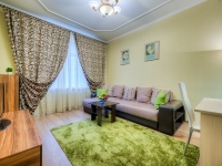 3-комнатная квартира посуточно Челябинск, проспект Ленина , 45: Фотография 7