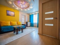 2-комнатная квартира посуточно Челябинск, улица Цвиллинга , 47Б: Фотография 8