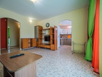 2-комнатная квартира посуточно Челябинск, проспект Ленина, 83а: Фотография 10