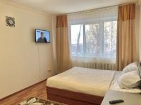1-комнатная квартира посуточно Челябинск, Дзержинского, 85: Фотография 2