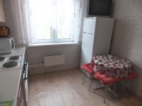1-комнатная квартира посуточно Челябинск, Руставели, 2Б: Фотография 3